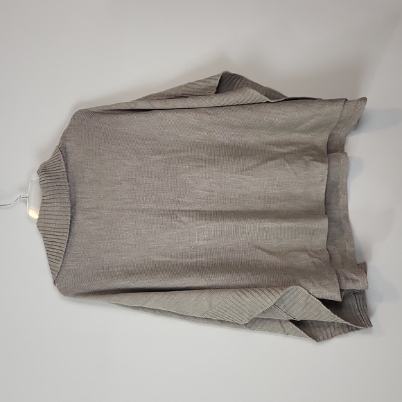 SIMPLY NOELLE Beige Cowl Neck Kangaroo Pocket Sweater Poncho - Picture 7 of 10